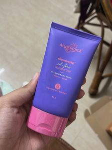 Aqualogica Oil-Free Moisturizer