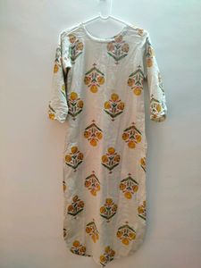Libas Kurta - Size S