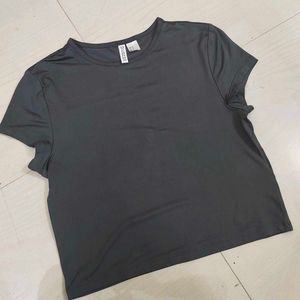 H&M Divided Grey Basic T-Shirt