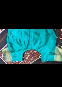 Elegant Teal Silk Saree with Gold Border