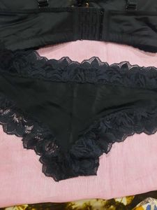 Black Lace Lingerie Set