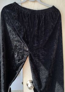 Black Leisure Wear Pyjamas In Velvet Fabric