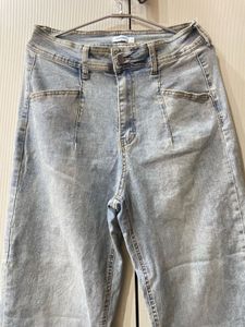 Light Wash Wide Leg Jeans