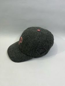 Stylish Baseball Cap with 'P' Logo