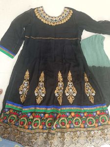 Xl Size Black Embroidered Kurta Set