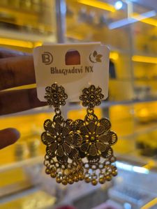 Traditional Antique Gold-Plated Oxidised  Des