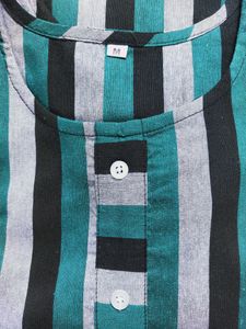 Women Striped Kurti..(New)