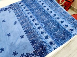 🇳🇿💫🎀Elegant Sky  Saree with Intricate Blu