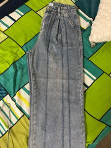 Baggy and High Waisted Jeans