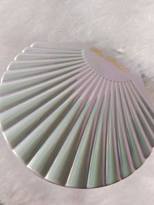 Too Faced Seashell mirror 💕♥️