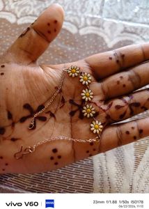 Daisy Flower Bracelet