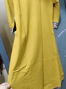 Beautiful Agrakha Pattern Kurti