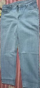 beautiful jeans for women 🙂