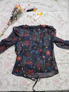 Floral Woman Top