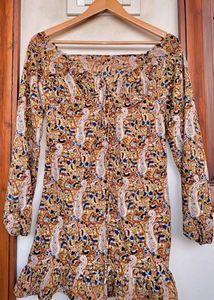 Pretty Printed Mustard Short Fitted Dress