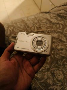 Casio Exilim EX Z280 Digital Camera