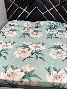 daily use Elegant Floral Bedsheet Set