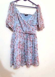 New Unused Blue Floral Puff Sleeve Wrap Top | L