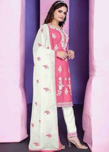 Elegant Pink Kurta Set with White Dupatta