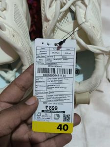 Zudio White Sneakers
