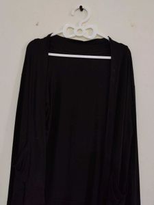Stylish Black Shrug for Women with Pockets