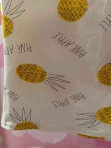 White Pine Apple Print T-shirt