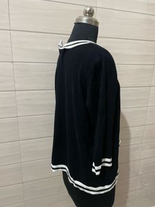 XL Chic Black &amp; White Knit Cardigan