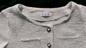 Chic White Tweed Cropped Jacket