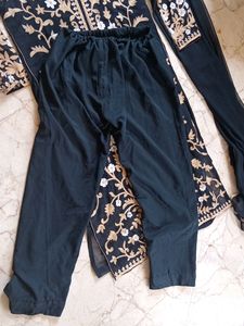 Pakistani Suit