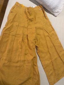 Comfortable Wide-Leg Cropped Pants