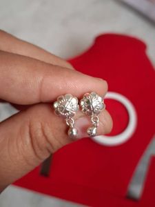 Beautiful New Silver Earrings