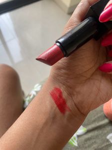 2 Lipstick Combo Of Nykaa And Myglamm