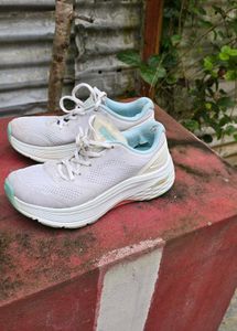 Lightweight White & Blue Sneakers