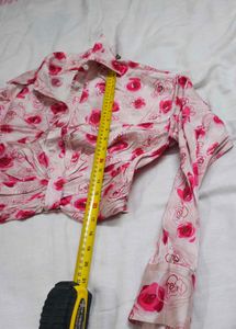 Pink Rose Floral Center-Twist Crop Shirt
