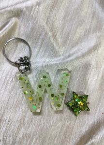 Resin Initial Keychain - Letter W & Star