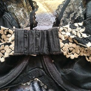 Elegant Black Floral Lace Bra