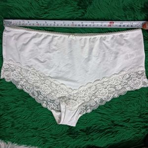 White Lace 🫴🎁Trim Briefs