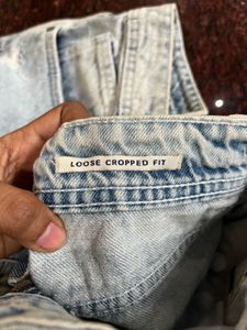 Light Wash Distressed loose Jeans
