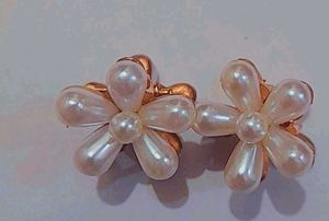 Elegant Pearl Flower Hair Clips