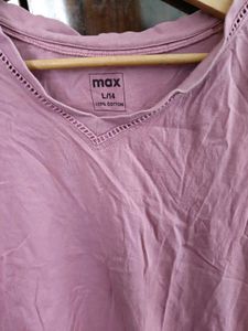 Max Women's Casual V-Neck T-Shirt