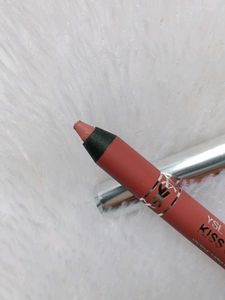 YSL LOVENUDE Lip liner ( read description ) 💕♥️