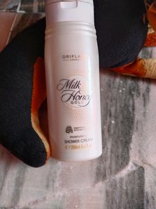 Oriflame Milk &amp; Honey Shower Cream