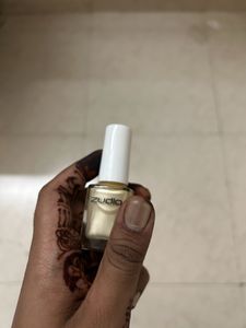 Zudio Nailpaint Shiny Cream Color