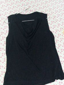 🪩Black Sleeveless Shimmer Drape Top✨ Discount 👇