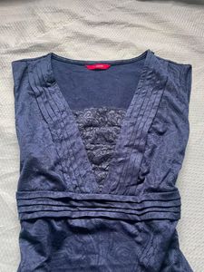 Women's Navy Blue Sleeveless Top