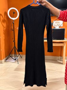 Chic Ribbed Knit Midi Dress