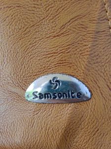Branded SAMSONITE Cute Leather Handbag