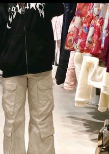 6 pocket cargo jeans