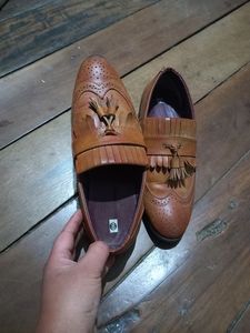 Stylish Brown Tassel Loafers