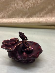 krishna idol with dhoop stand